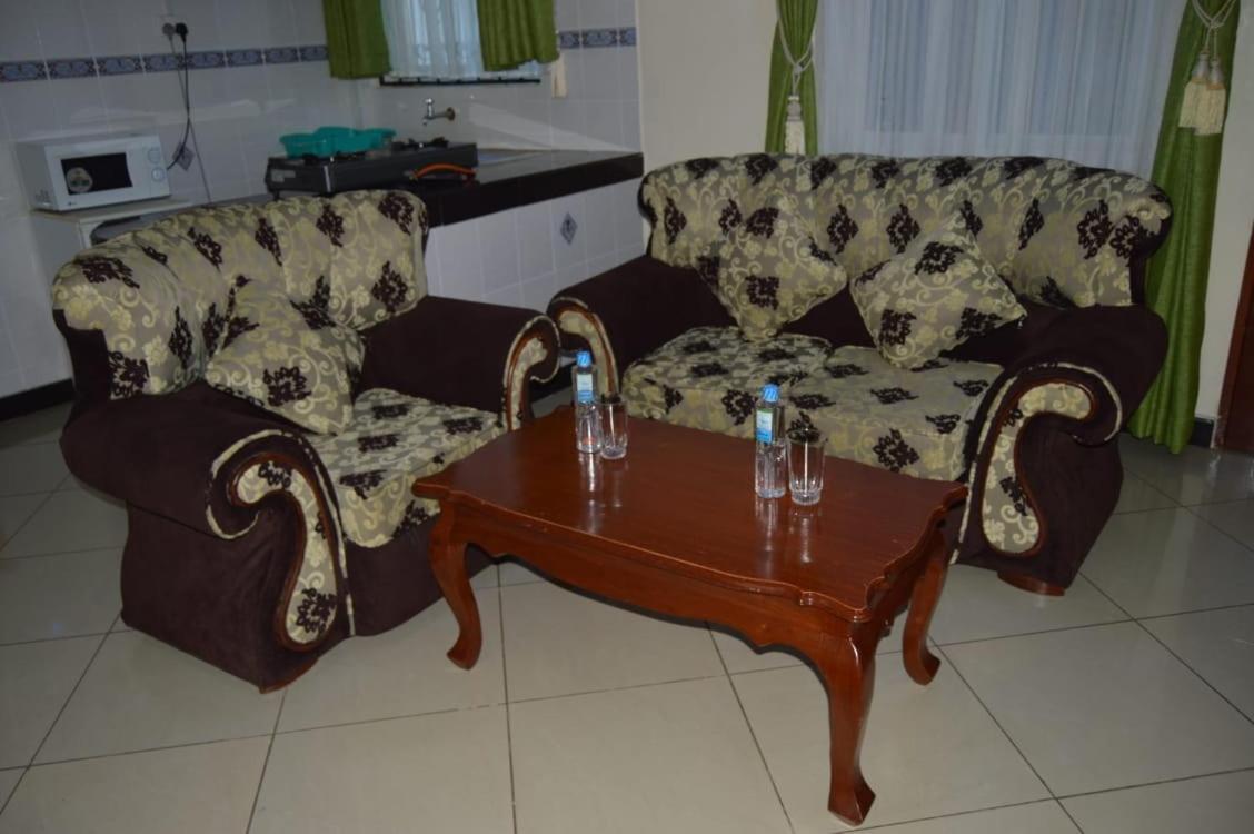 Prime Comfort Hotels & Apartments 음트와파 외부 사진
