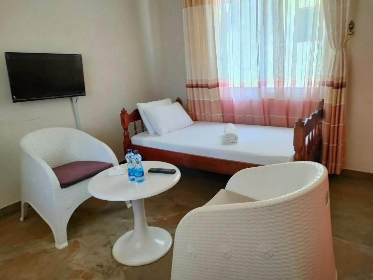 Prime Comfort Hotels & Apartments 음트와파 외부 사진